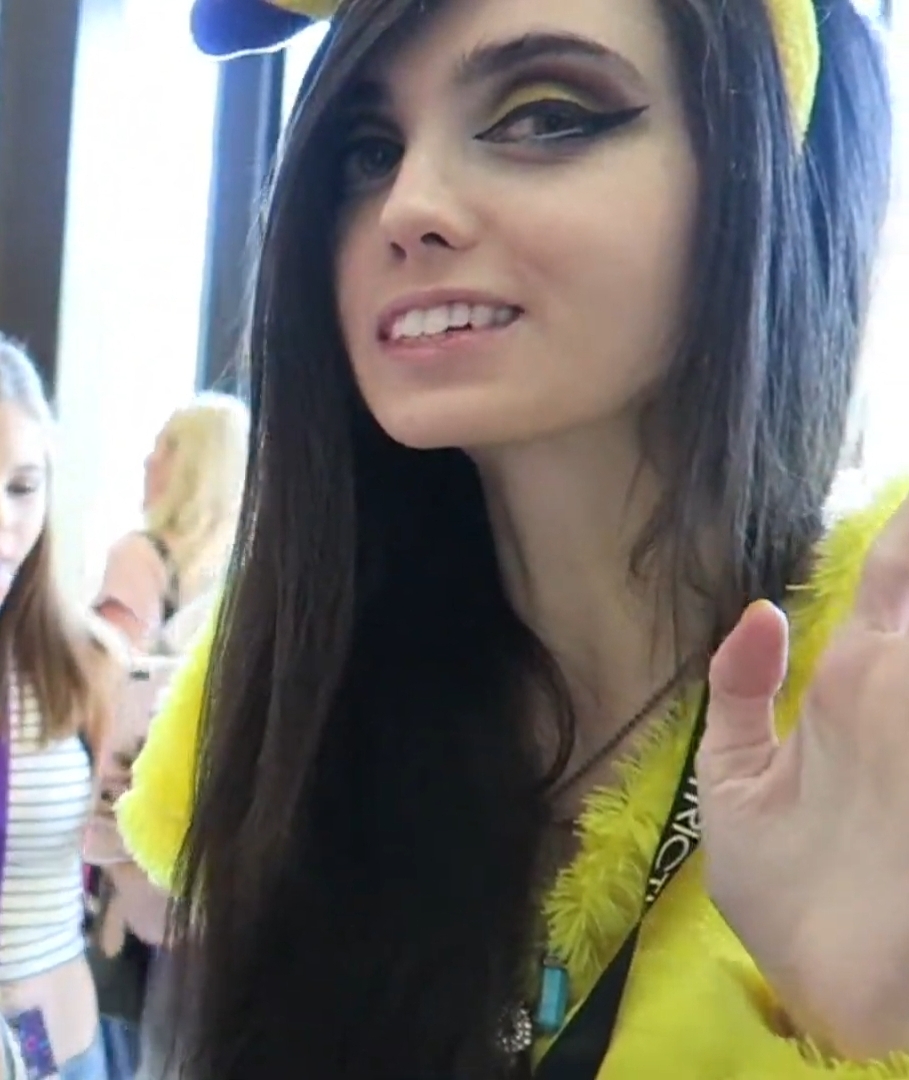 Eugenia Cooney слив фото