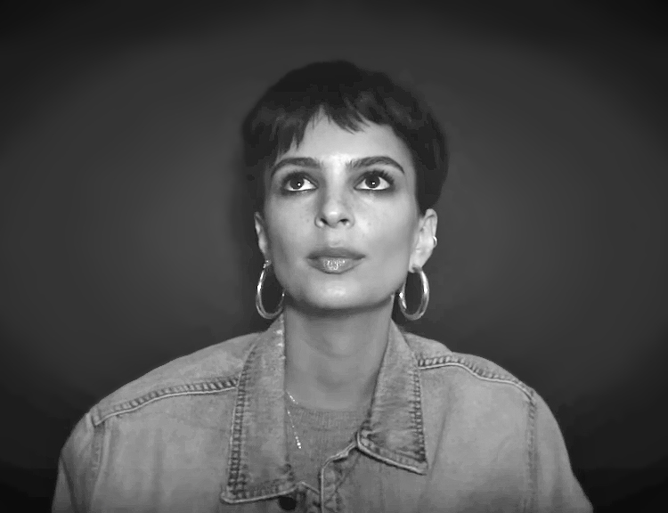 Emily Ratajkowski — изображение из карточки каталога Slivly