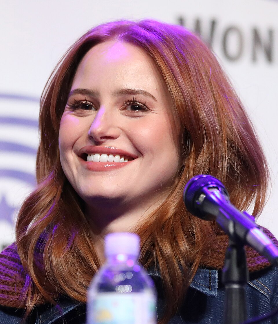 Madelaine Petsch — изображение из карточки каталога Slivly