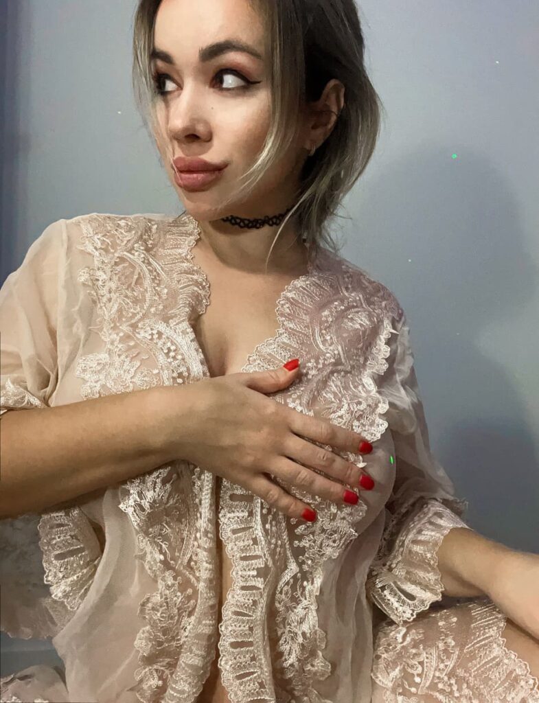 Анна Костенко OnlyFans фото
