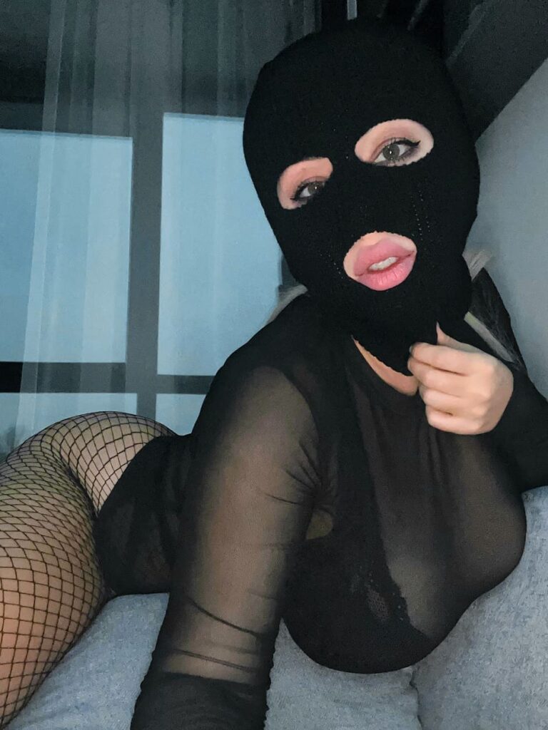 Анна Костенко OnlyFans фото