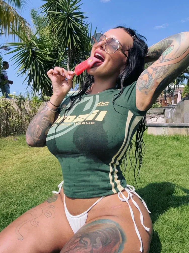 Наташа Гончарова OnlyFans фото