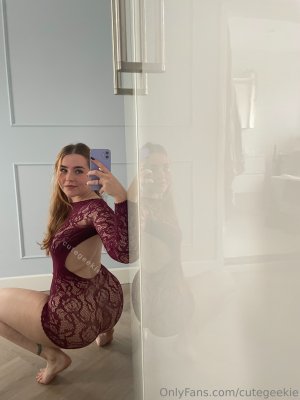 Cutegeekie OnlyFans фото