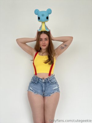 Cutegeekie OnlyFans фото