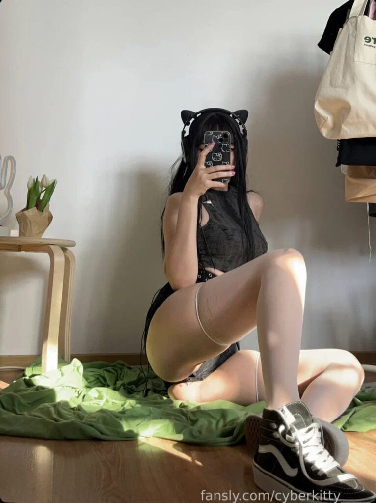Cyberkitty OnlyFans фото