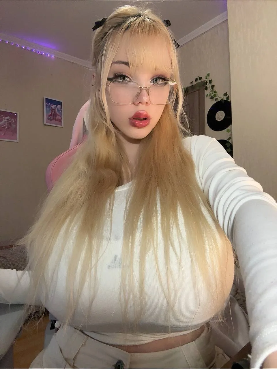 Тиктокерша Kitty Kett