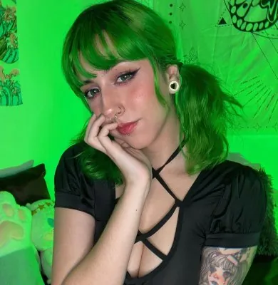 Akemiangel OnlyFans фото