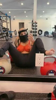 Azilia Hadid OnlyFans слив фото 16 OnlyFans 2026