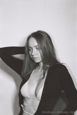 Baby Riley OnlyFans слив фото 22 OnlyFans 2026