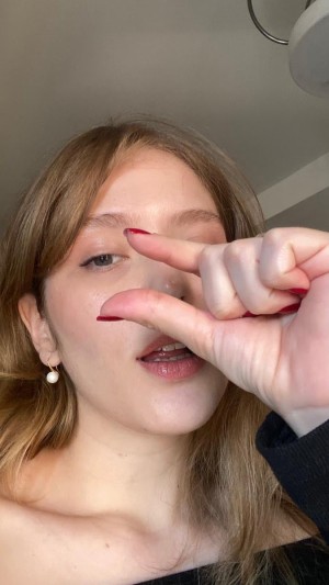 Barbie Kuhn OnlyFans фото