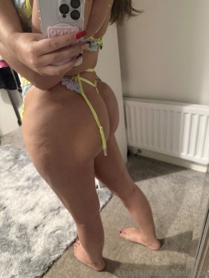 Bethknox OnlyFans фото