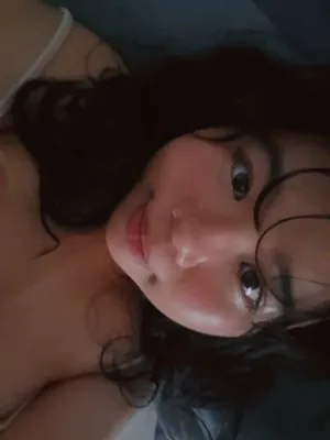 Bunniiigirlgirl OnlyFans фото