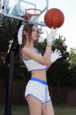 Bunnygirlbree OnlyFans фото