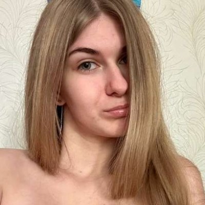 Chloe Sky Girl