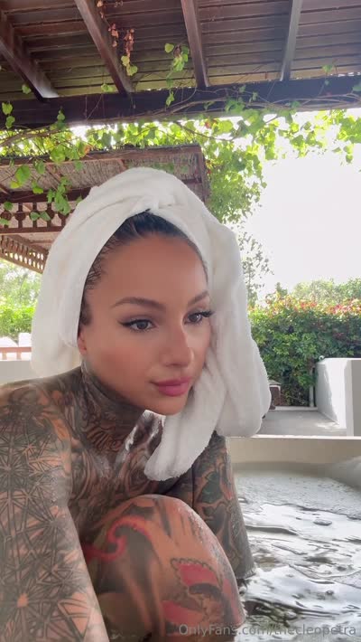 Cleo Petra