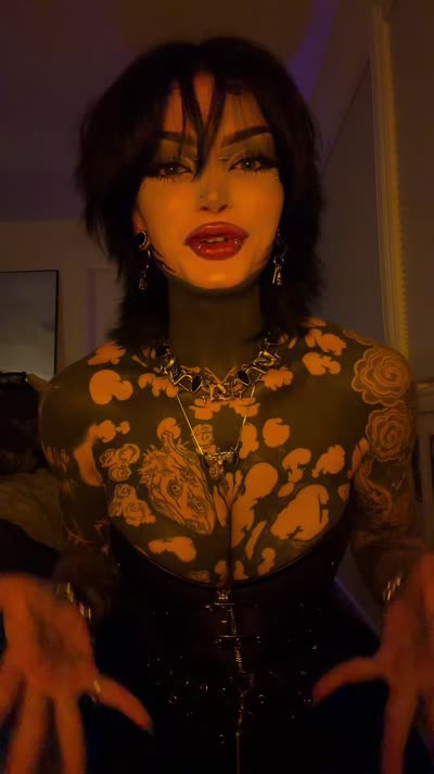 Comeovwhenursober OnlyFans фото