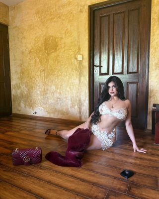 Devika Bhardwaj OnlyFans слив фото 9 OnlyFans 2026