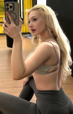 Duygu German OnlyFans фото