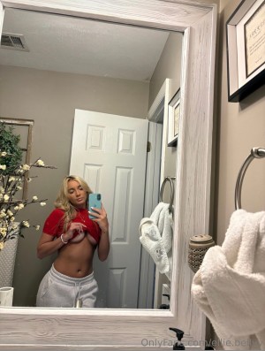 Ellie Bellyy OnlyFans слив фото 9 OnlyFans 2026