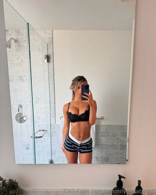 Emily Elizabeth OnlyFans слив фото 20 OnlyFans 2026