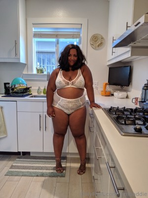 Iambaddie OnlyFans фото