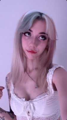 Iluvmeww OnlyFans фото