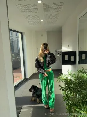 Jane Mautin OnlyFans фото