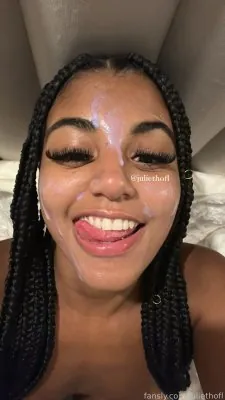 Juliethoflreal OnlyFans фото