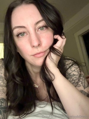 L0Velyyb0Nezz OnlyFans фото