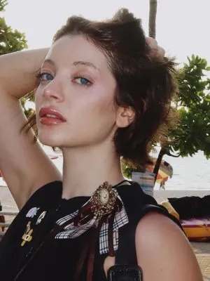 Leyla Afshonkar OnlyFans фото