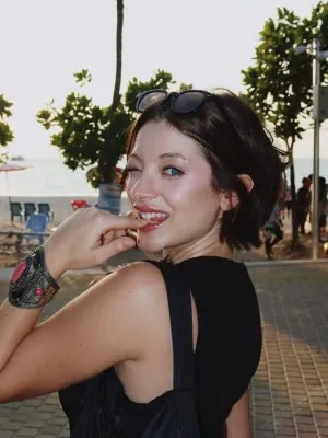 Leyla Afshonkar OnlyFans фото