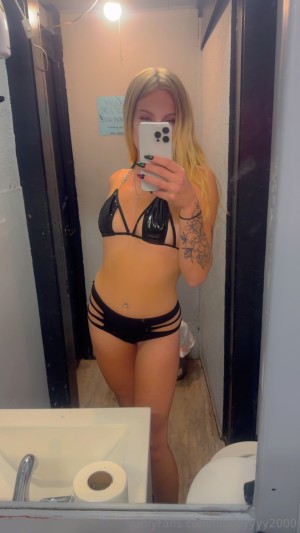 Lilbabyyyy2000 OnlyFans слив фото 24 OnlyFans 2026
