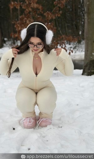 Lilousecret OnlyFans фото