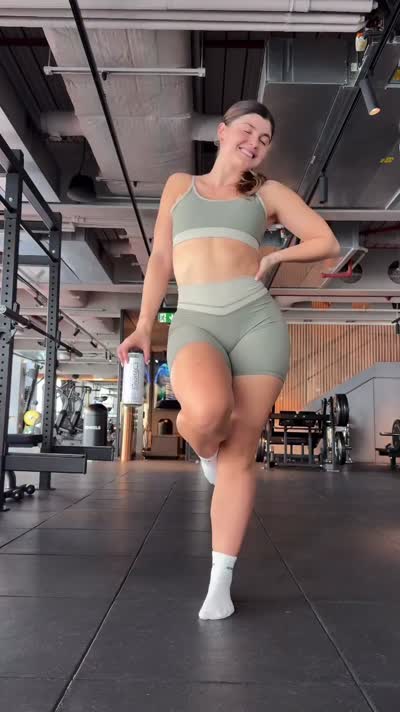 Livefitelle OnlyFans слив фото 22 Атлетические 2026