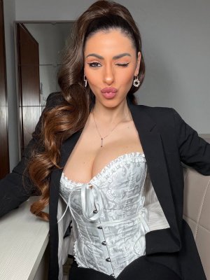 Madamex93 OnlyFans фото
