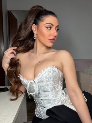 Madamex93 OnlyFans фото