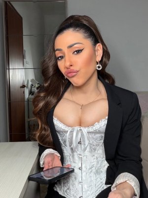 Madamex93 OnlyFans фото