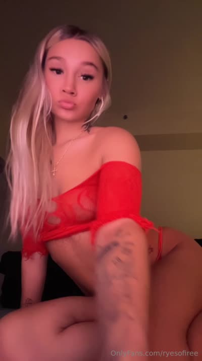 My Luv Rye OnlyFans слив фото 3 С большой попой 2026