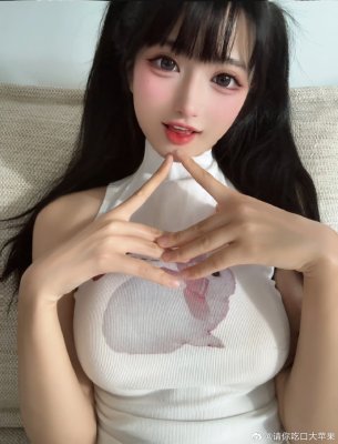 Ninimlgbreal OnlyFans фото