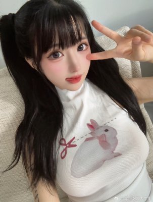 Ninimlgbreal OnlyFans фото