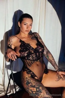 Scarlettsbod20 OnlyFans фото