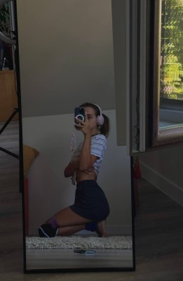 Tikhomirovaak OnlyFans фото