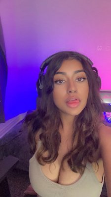 Yasminewithaz OnlyFans слив фото 21 OnlyFans 2026