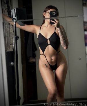 Yurleeeny OnlyFans фото