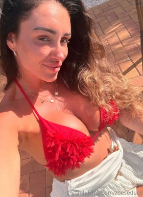 Zoeseduce OnlyFans фото