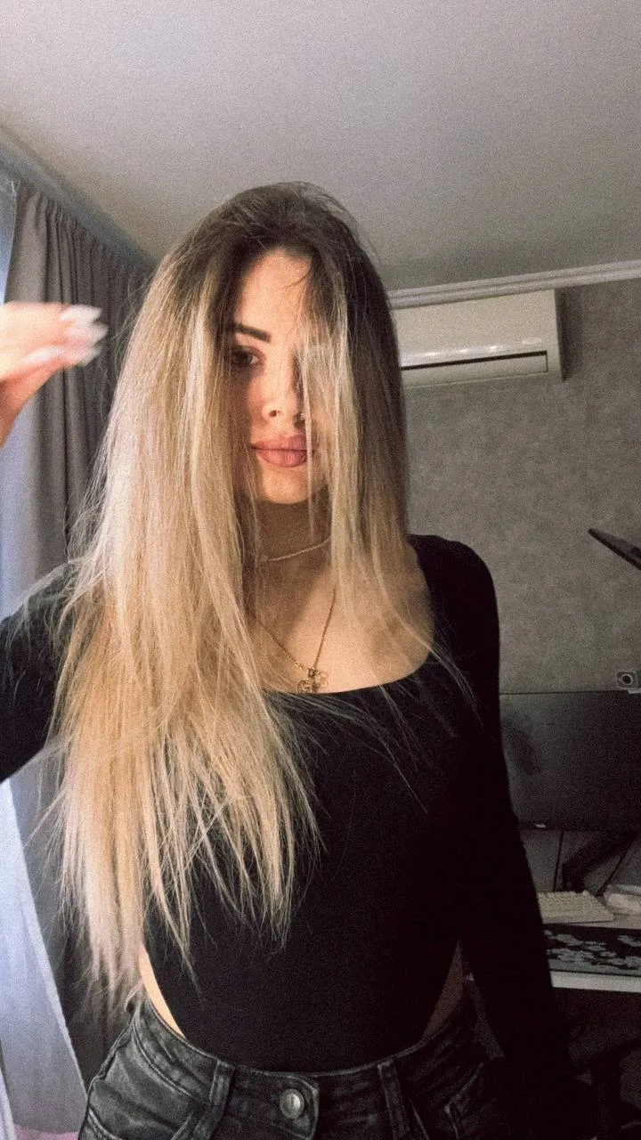 Сочная медсестра урологии фоталась г0лoй прямо в кабинете OnlyFans слив фото 4 Медсёстры 2026