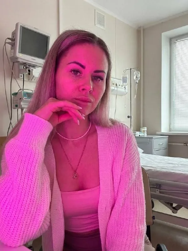 Сочная медсестра урологии фоталась г0лoй прямо в кабинете OnlyFans слив фото 11 Медсёстры 2026