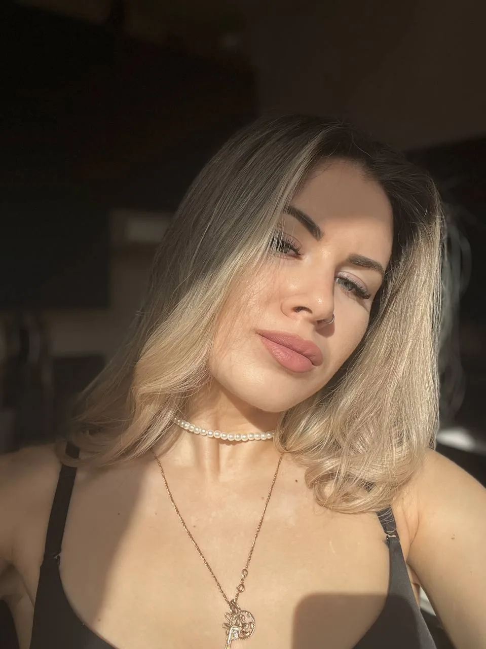 Сочная медсестра урологии фоталась г0лoй прямо в кабинете OnlyFans слив фото 33 Медсёстры 2026