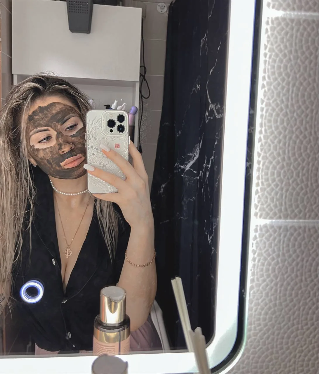 Сочная медсестра урологии фоталась г0лoй прямо в кабинете OnlyFans слив фото 45 Медсёстры 2026