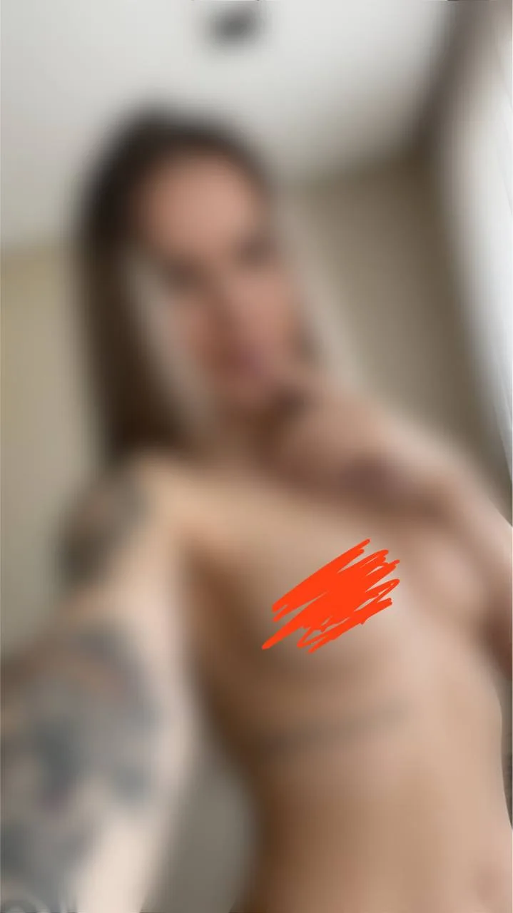 Сочная медсестра урологии фоталась г0лoй прямо в кабинете OnlyFans слив фото 46 Медсёстры 2026